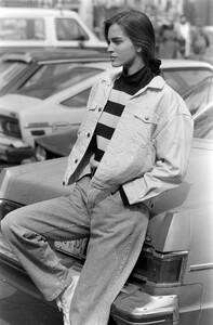 CalvinKlein_Jeans_Fall1988_Mary_Matthews_085.jpg