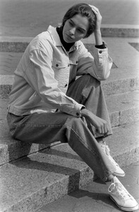 CalvinKlein_Jeans_Fall1988_Mary_Matthews_096.jpg