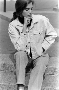 CalvinKlein_Jeans_Fall1988_Mary_Matthews_098.jpg