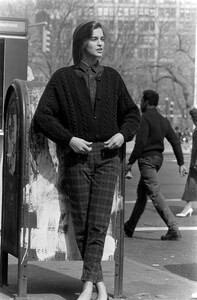 CalvinKlein_Jeans_Fall1988_Mary_Matthews_113.jpg