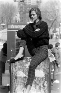 CalvinKlein_Jeans_Fall1988_Mary_Matthews_124.jpg