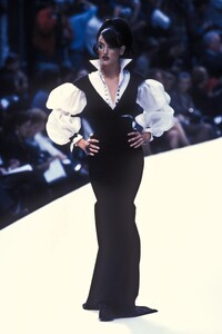 ClaudeMontana1996SS9.thumb.jpg.0d9ea1e48df9b81cbc3bcdf3e50c2c71.jpg