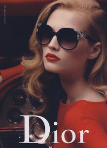 Dior_Eyewear_Fall_Winter_2009_10_01.thumb.jpeg.481aecd9606781b7d20970274c6ed377.jpeg