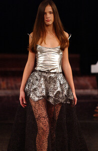 DominiqueSirop2003HauteCouture15.thumb.jpg.1e3419399ce4ed2be1a321f8f56603c2.jpg
