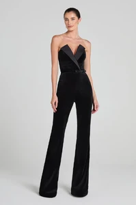 ECOM_VANESSA_VELVET_4.webp