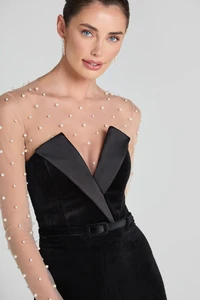 ECOM_VANESSA_VELVET_5.webp