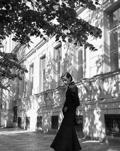 Eloisa-Fontes-Chanel-Special-Harpers-Bazaar-Czech-Andreas-Ortner-12.thumb.jpg.a9943df88d0c240fb948b65b43b904b2.jpg