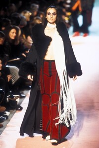 JeanPaulGaultier1996FW7.thumb.jpg.e3a38fa895a84ea80a771238d5de13e5.jpg
