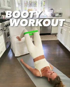 JosephineSkriver-joja2021_03_281.thumb.jpg.5c2f9bee4ae29057221447db6a86b07f.jpg