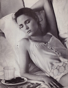 MadameFigaroFr190987no57984_005.thumb.jpg.3525740a2629d6953b07e8321d79bd78.jpg