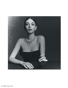 Madame_11.24_de.downmagaz.net__140.thumb.jpg.dc31745d328acc54e07e225c1dfbf1d9.jpg