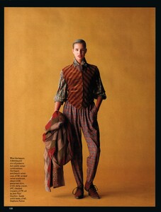 MarieClaireUK_Dec1988_17.jpg