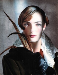 MarieClaireUK_Dec1988_28.jpg