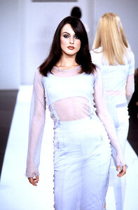 MaritheFrancoisGirbaudSS199632.thumb.jpg.8e99f083184dff6882efc9b46150d4d2.jpg