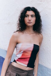 Marta-G-Borbolla-Blow-Models3-2.thumb.jpg.dfe616365d081896217e3b8dbc80d489.jpg