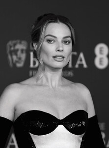 Maxim Hot 100 [2024] Margot Robbie.jpg