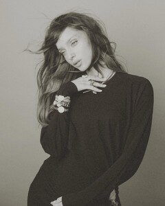 NETA ALCHIMISTER the one & onlyStyle by Me @daniella_capelouto Hair @adirjacob MU @naorappel Photo @tal_abudi BTS Photos @madmedia___ @amitcalderon (6).jpg