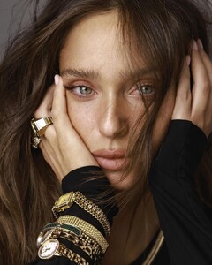 NETA ALCHIMISTER the one & onlyStyle by Me @daniella_capelouto Hair @adirjacob MU @naorappel Photo @tal_abudi BTS Photos @madmedia___ @amitcalderon.jpg