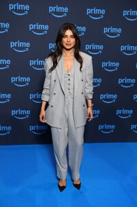 Priyanka_Malaysia_283129~21.jpg