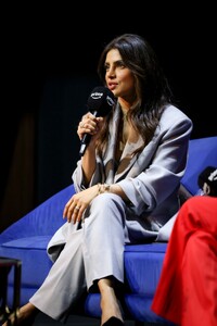 Priyanka_Malaysia_28829~45.jpg