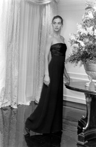 RalphLauren_Holiday1989_MaryMatthews_47.thumb.jpg.835cb771cfbcb78a63bda35fa54bc4a2.jpg