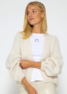 SassyClassy-flauschiger-cardigan-hellbeige-S3209C6468-7.jpg