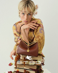 Screenshot2024-10-13at10-02-10ETRO(@etro)Instagram-Fotosund-Videos.thumb.png.4867762922db6a68f1d4fd808fa25237.png