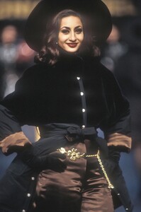 Shoshanaf92rykiel-56.thumb.jpg.e34bd015b338a25d4f2db12d75cd73a9.jpg