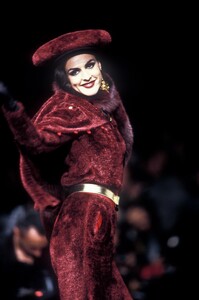 SoniaRykiel1992FW14.thumb.jpg.18fd066f2c0e9450388783e4cee0ba1d.jpg