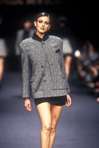 SoniaRykiel1994SS17.thumb.jpg.95daea8c7a430b9c9d8d0bdd384dfc22.jpg