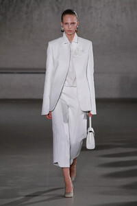 ToryBurchS24013.thumb.jpg.93a452e5798f40bb1e1015e0ccaa0cce.jpg