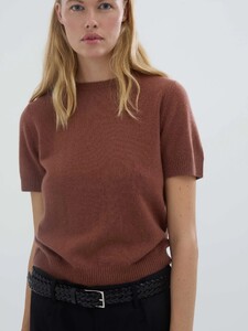 WomensBlouse_Brown2.jpg