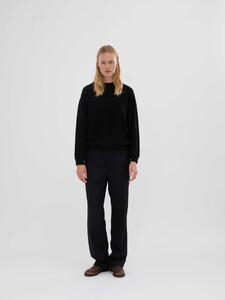 WomensOversizedRoundneck_Black1.jpg