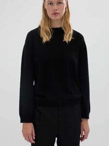 WomensOversizedRoundneck_Black2.jpg