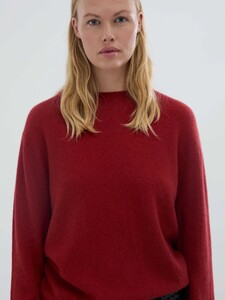 WomensOversizedRoundneck_RedClay2.jpg