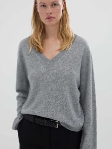 WomensOversizedVNeck_HeatherGreyLight2.jpg