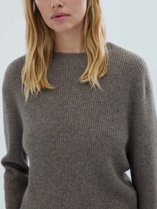 WomensRibOversizedRoundneck_Truffle2.jpg