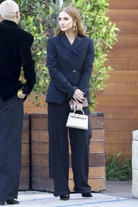 ashlee-simpson-and-evan-ross-out-in-los-angeles-06-01-2024-1.jpg