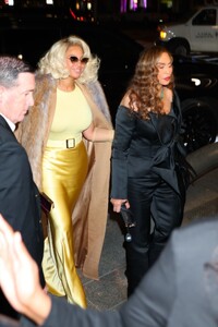beyonce-and-tina-knowles-arrives-at-a-private-dinner-party-in-new-york-10-08-2024-2.jpg