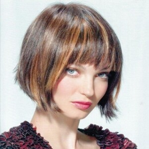 capelli-corti-meches-76_6.thumb.jpg.4710e39d787da96d41d3c81ef18fcbd7.jpg