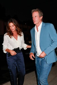 cindy-crawford-and-rande-gerber-out-for-dinner-at-giorgio-baldi-in-santa-monica-09-12-2024-2.jpg