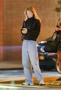 doutzen-kroes-out-and-about-in-new-york-10-14-2024-3.jpg