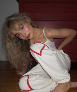 eics-merch-ps_010.jpg