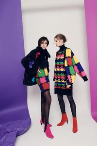 escada-sport-f18-44.thumb.webp.fb2d8134220417272daef2ccbab28c6a.webp