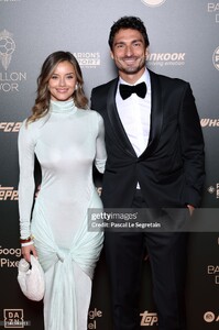 gettyimages-2181583011-2048x2048.thumb.jpg.6c311035e270d6c29f0689a49582001e.jpg