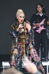 gwen-stefani-performs-at-first-minnesota-yacht-club-festival-in-st.-paul-07-19-2024-0.jpg