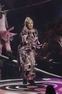 gwen-stefani-performs-at-iheartradio-music-festival-in-las-vegas-09-20-2024-5.jpg