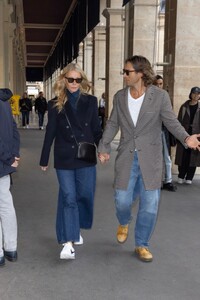 gwyneth-paltrow-and-brad-falchuk-out-at-paris-fashion-week-09-24-2024-5.jpg