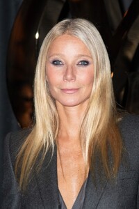 gwyneth-paltrow-at-saint-laurent-fashion-show-at-paris-fashion-week-09-24-2024-3.jpg