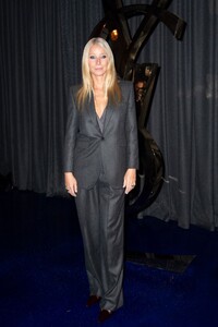 gwyneth-paltrow-at-saint-laurent-fashion-show-at-paris-fashion-week-09-24-2024-4.jpg